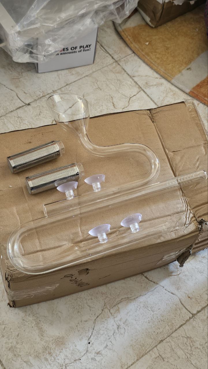 معدات أحواض الأسماك