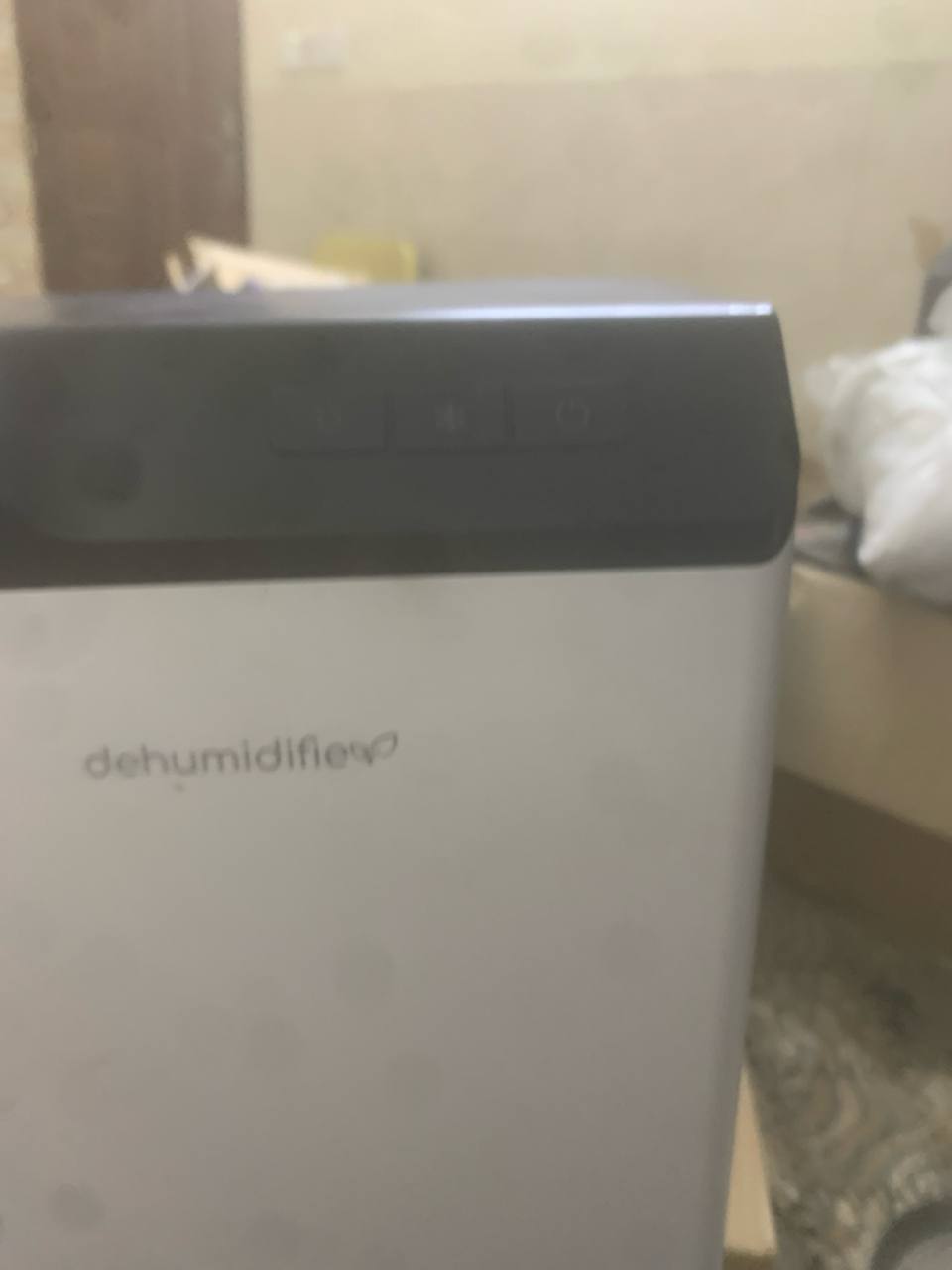 أجهزة التنقية والتحكم في المناخ المنزلي