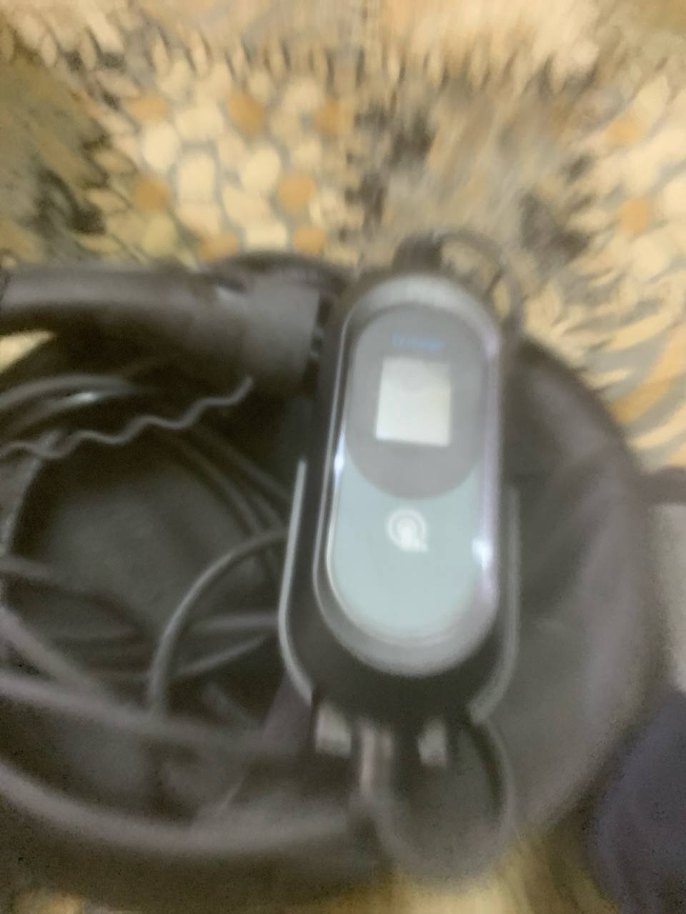 ملحقات السيارات / شواحن كهربائية