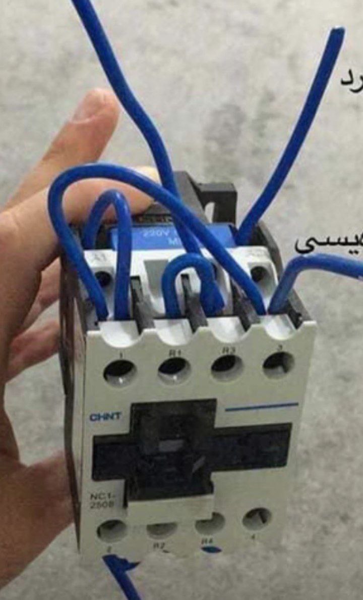 معدات كهربائية صناعية