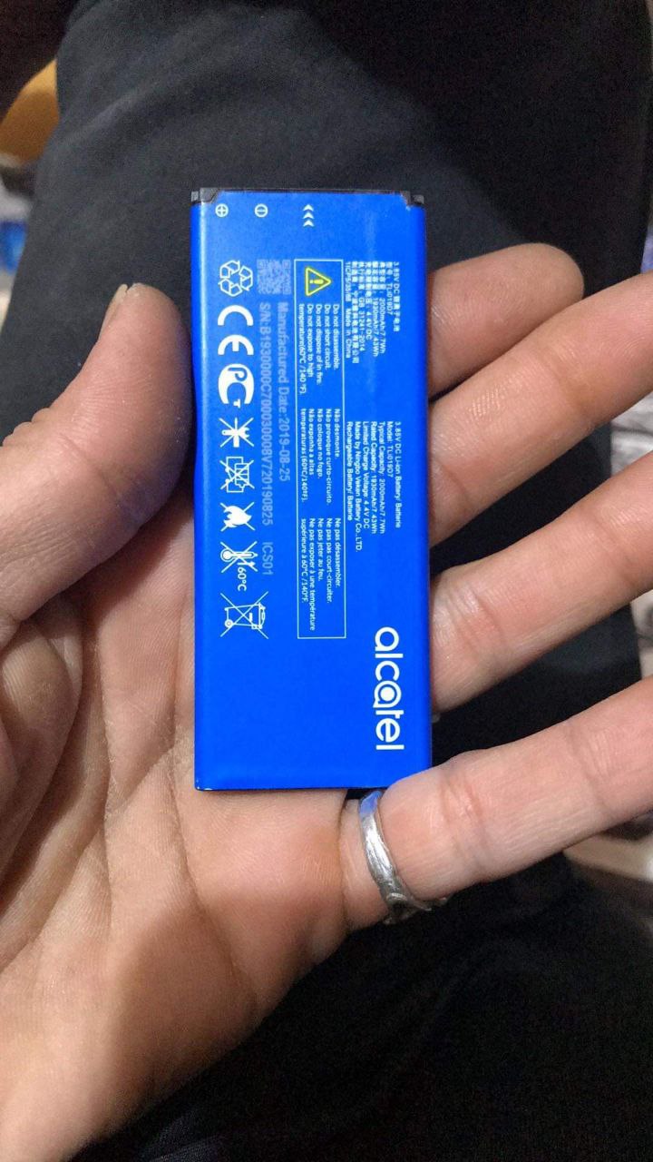 إلكترونيات / بطاريات هواتف