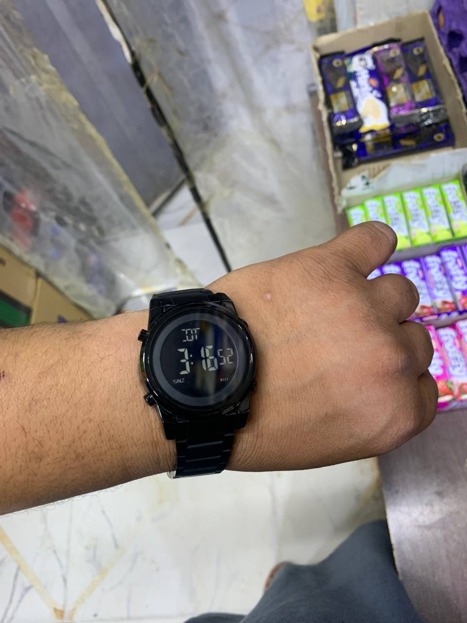 ساعات يد رقمية