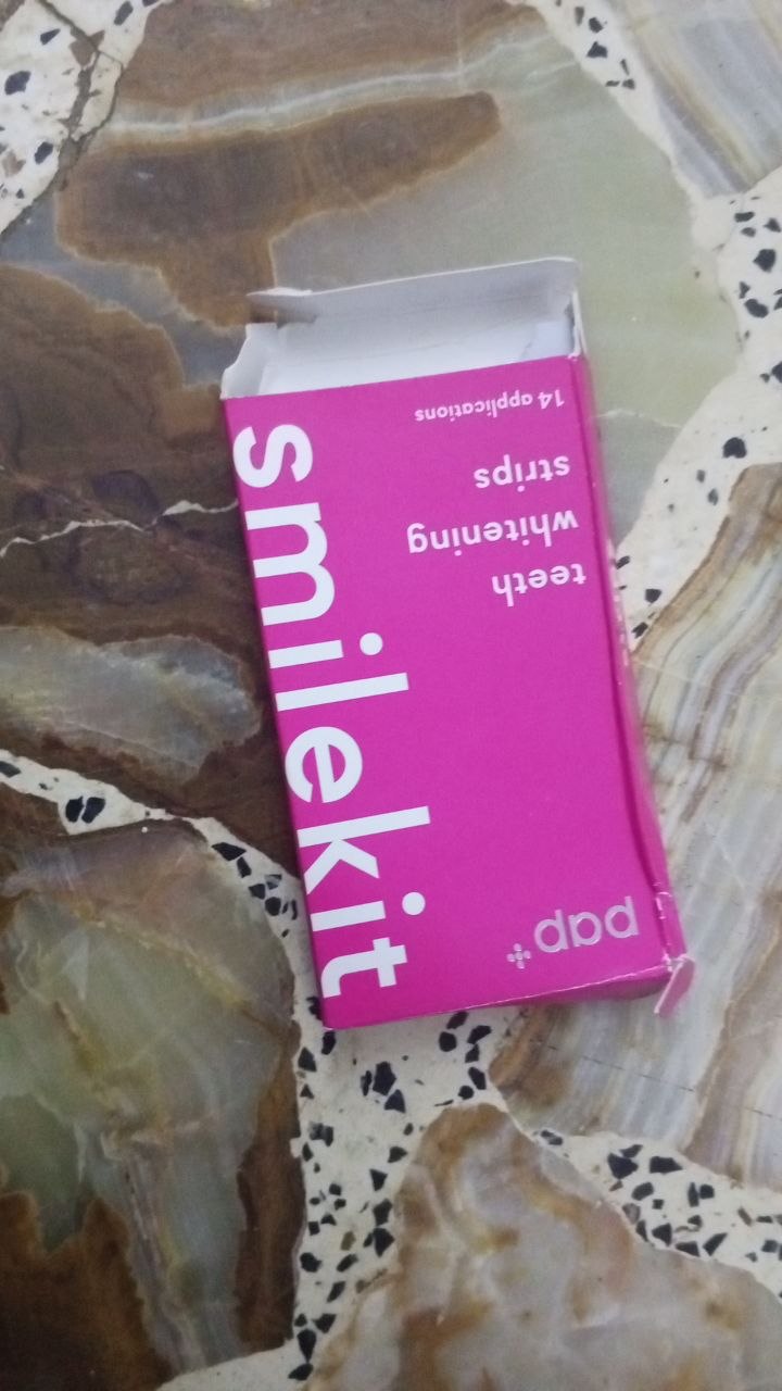 عناية بالفم وتبييض الأسنان