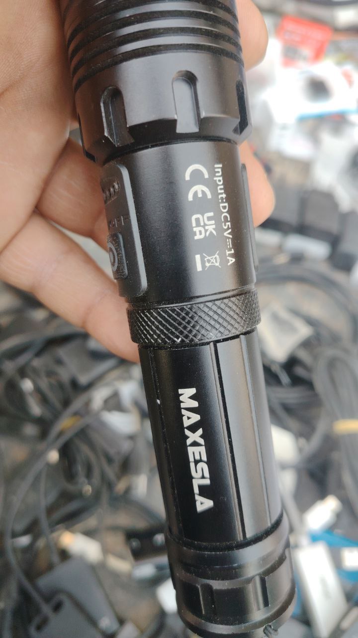 معدات الإضاءة المحمولة