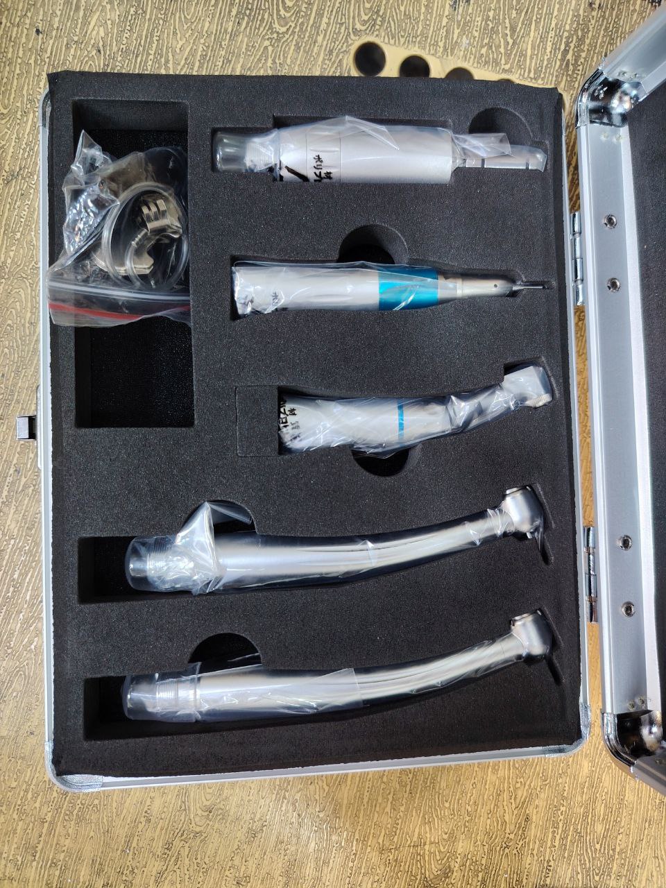 معدات طب الأسنان