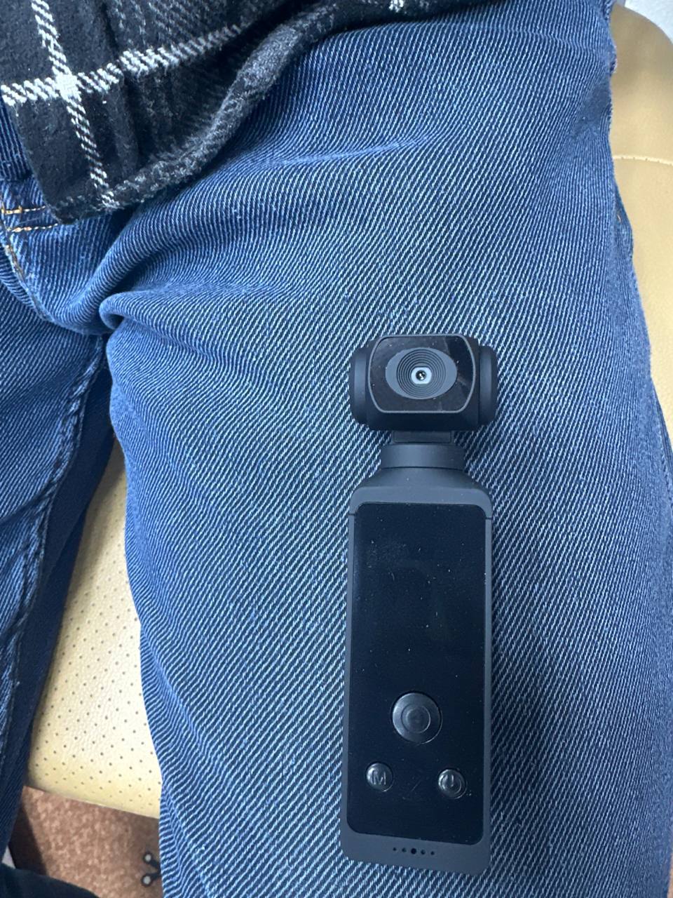 كاميرات رقمية محمولة