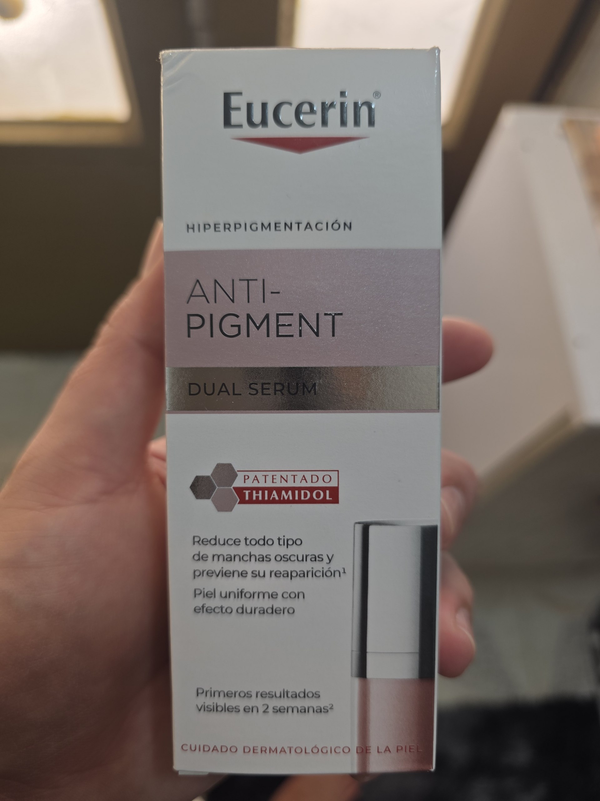 عناية بالبشرة / مصل علاجي