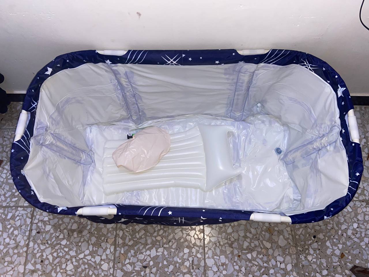 مستلزمات منزلية / حمامات محمولة