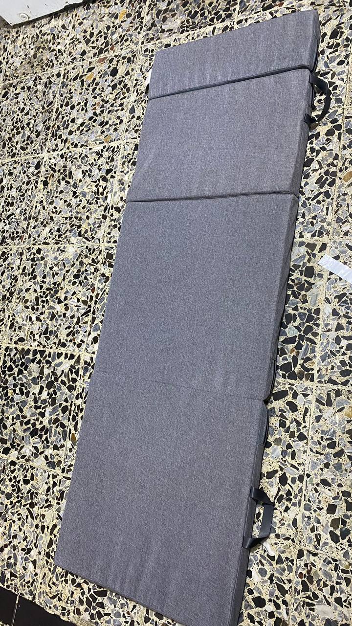مفروشات وأثاث