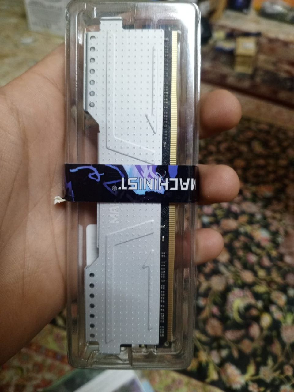 قطع غيار الكمبيوتر