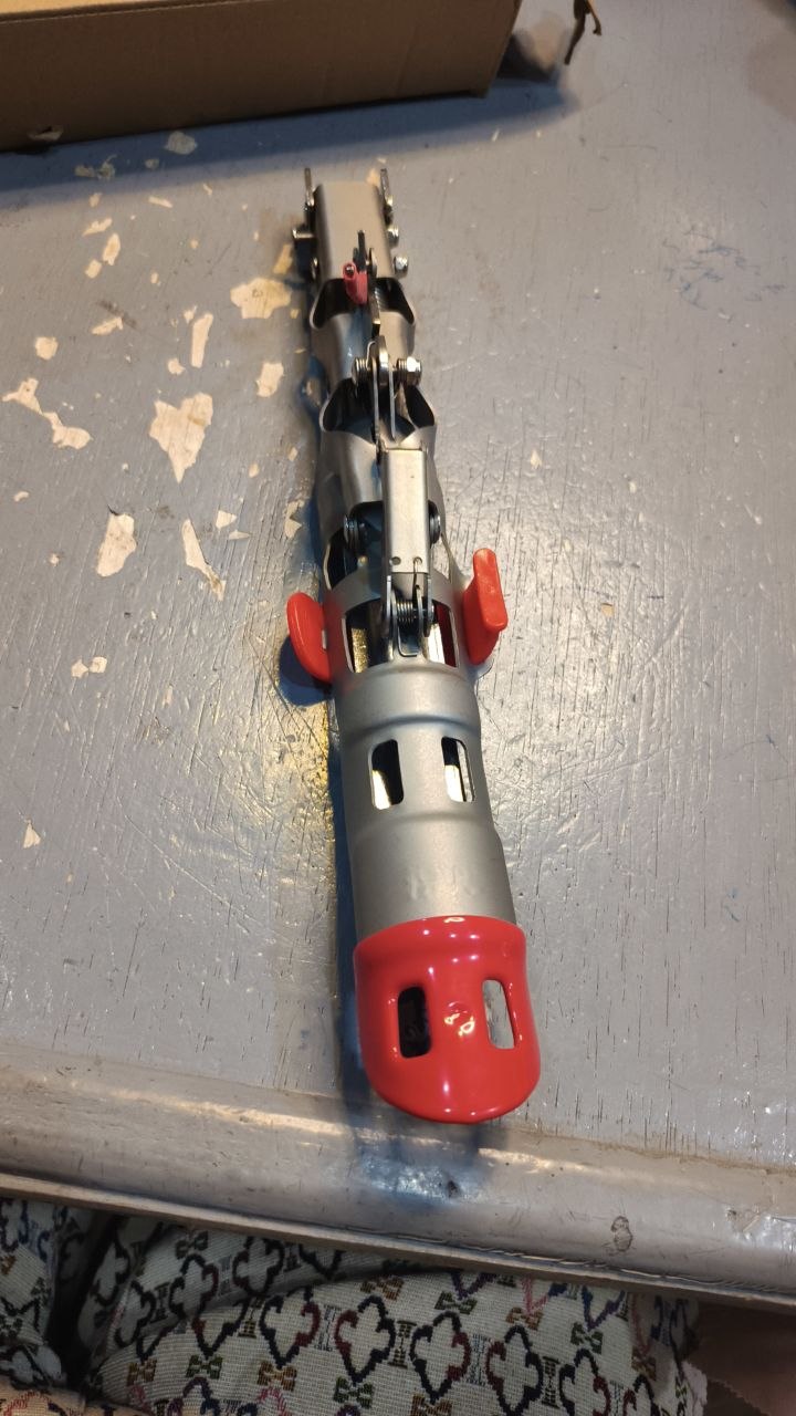 أدوات يدوية