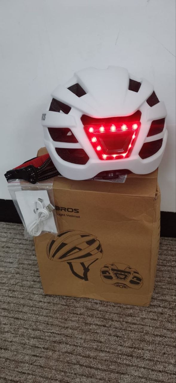 معدات دراجات / خوذات حماية