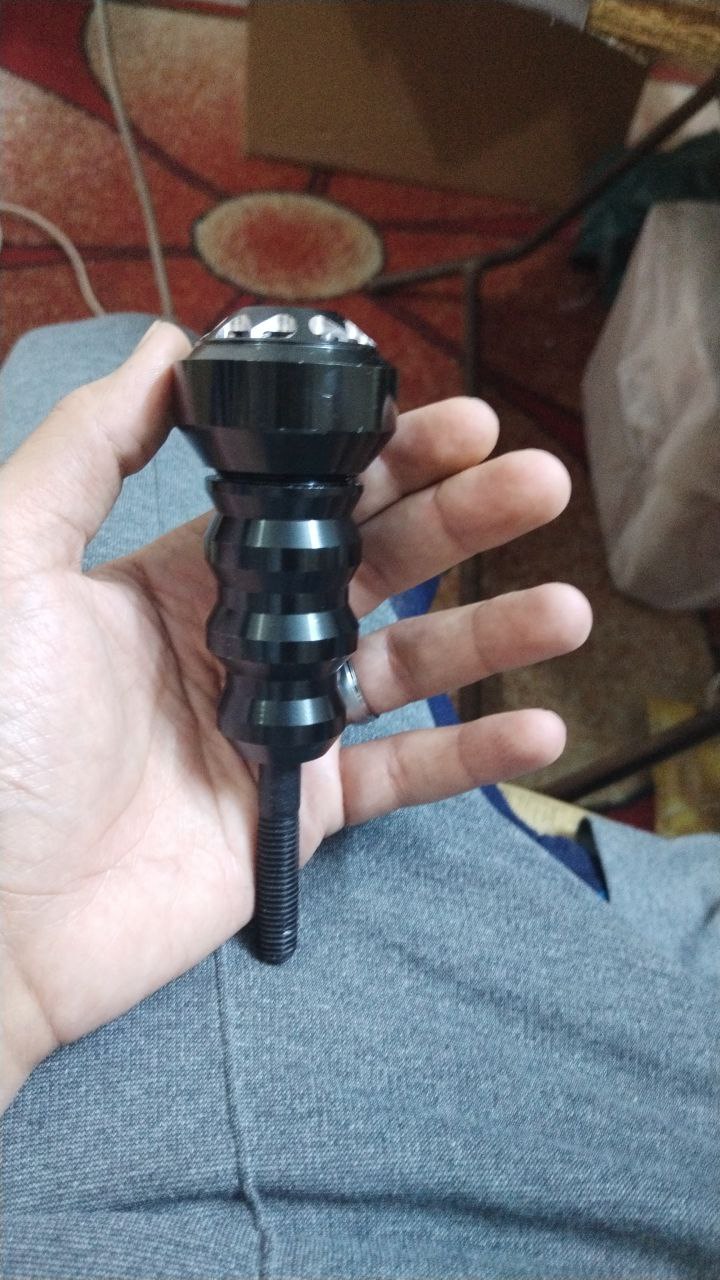 ملحقات السيارات