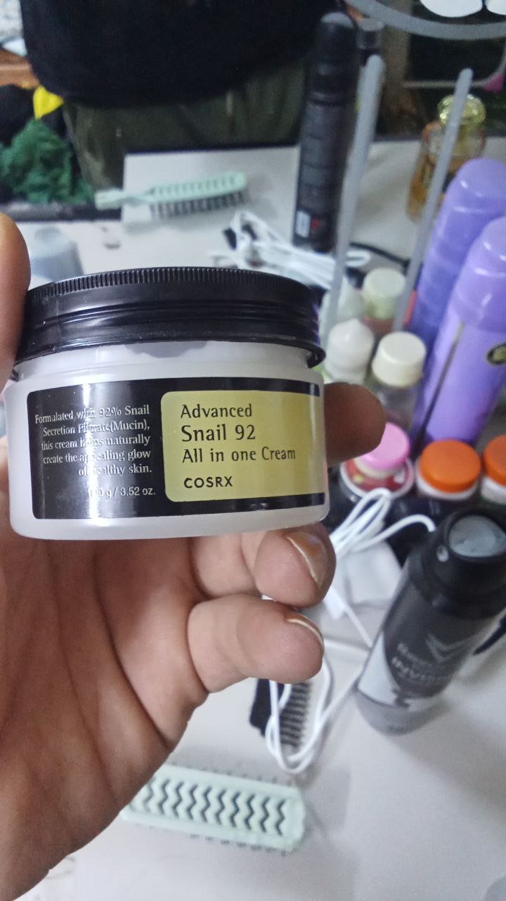 منتج عناية بالبشرة / كريم ترطيب