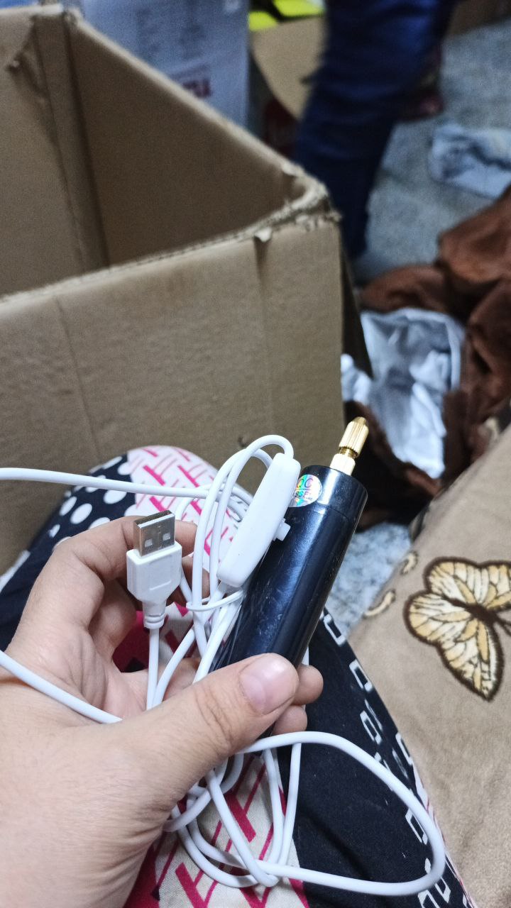 أدوات كهربائية يدوية