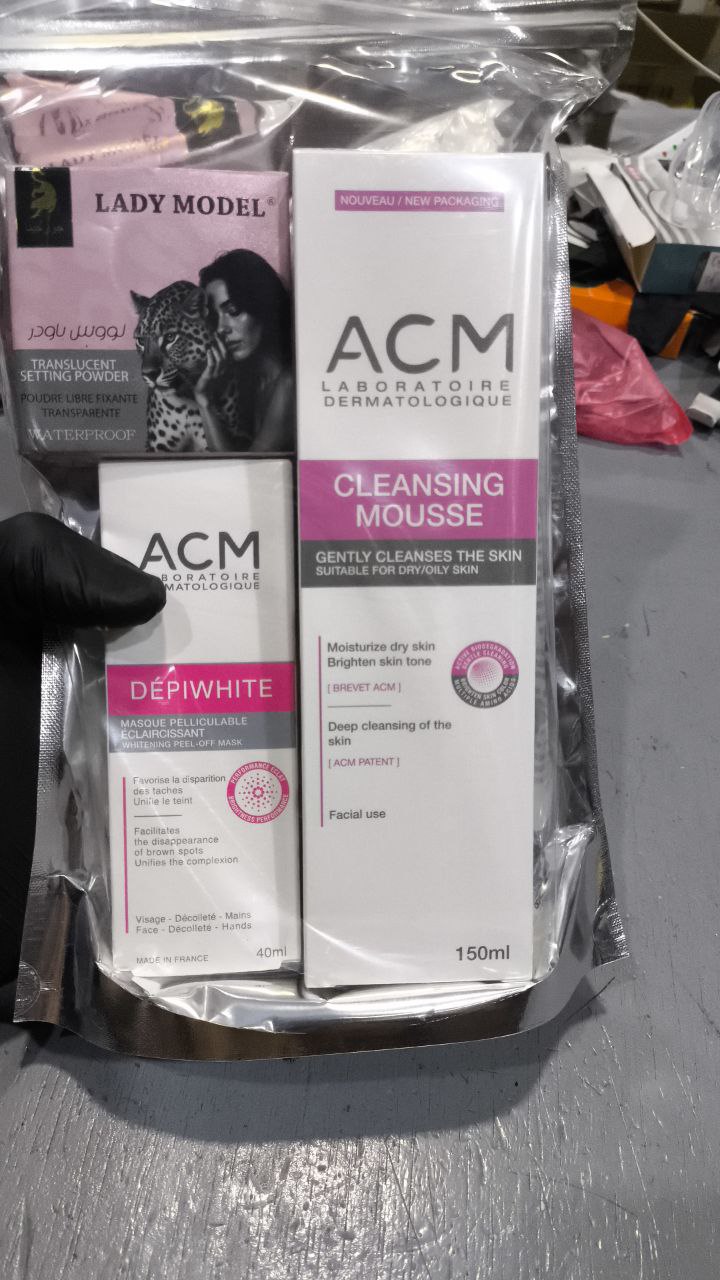 العناية بالبشرة