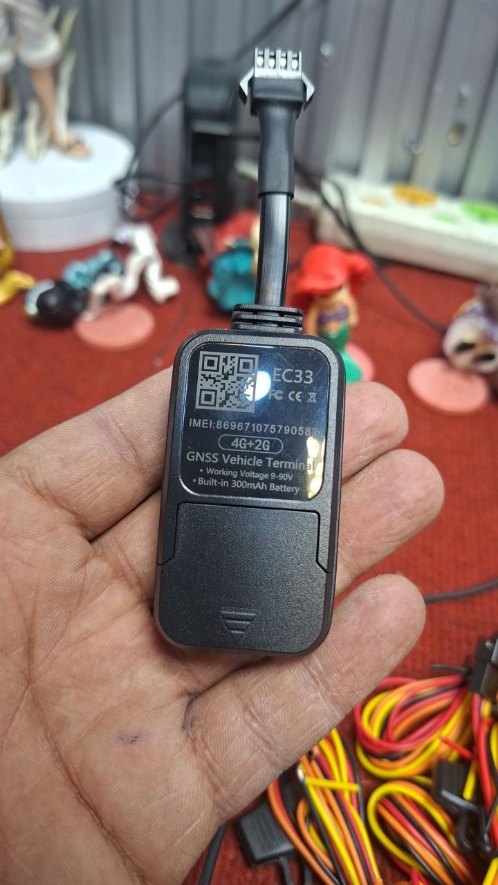 إلكترونيات السيارات / أجهزة التتبع GPS