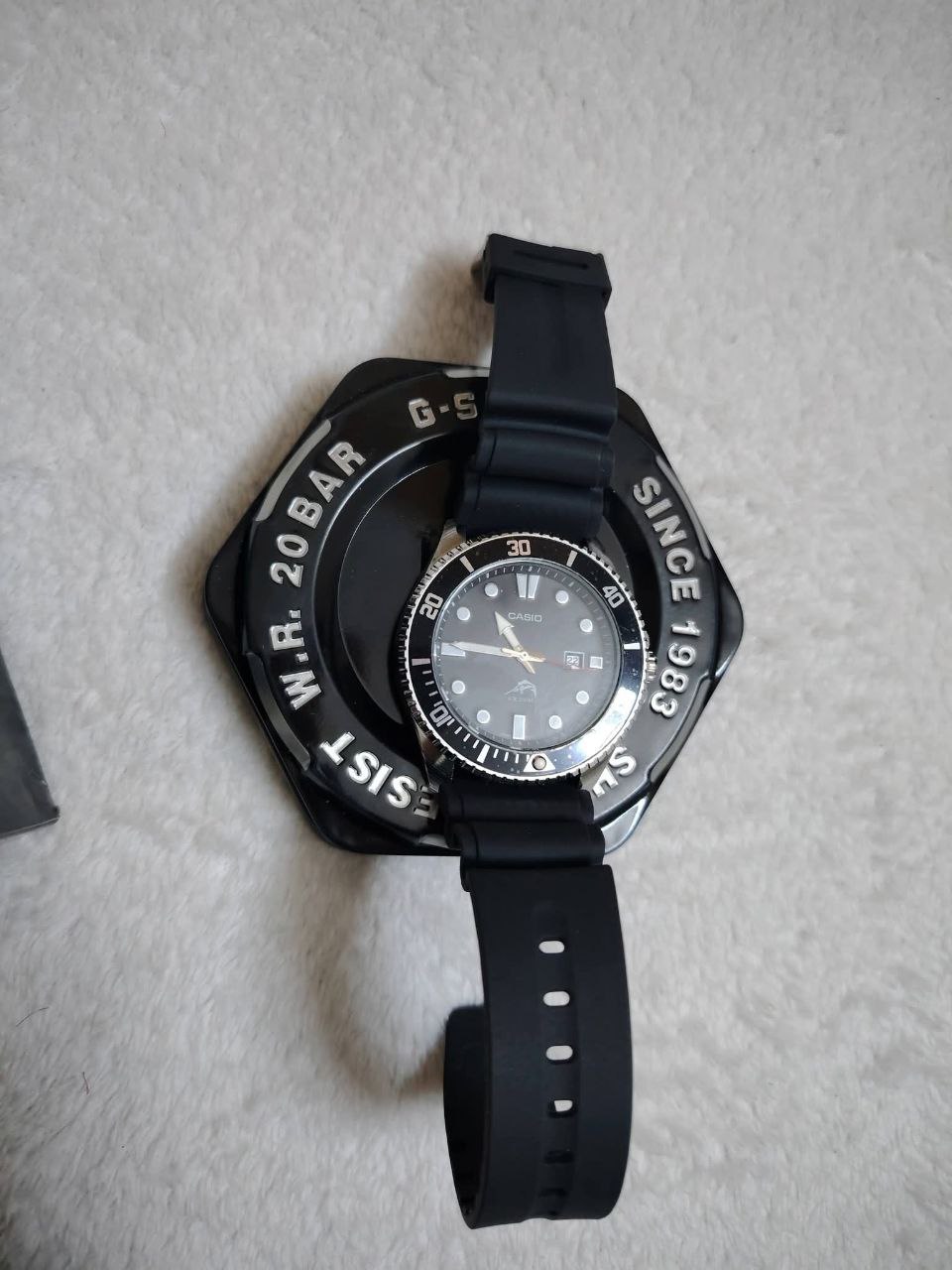 ساعات يد رقمية/تناظرية