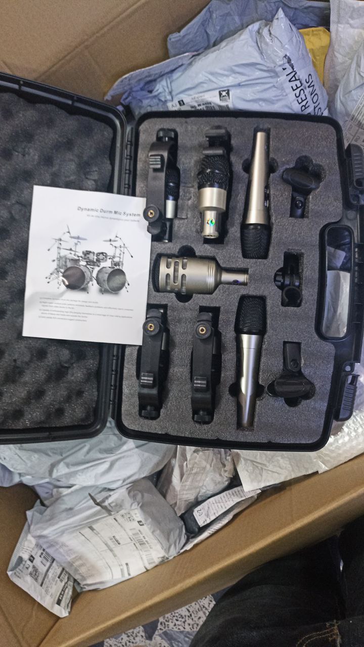 معدات صوتية