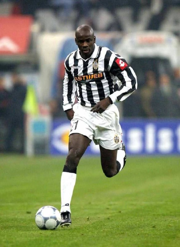 ملابس رياضية