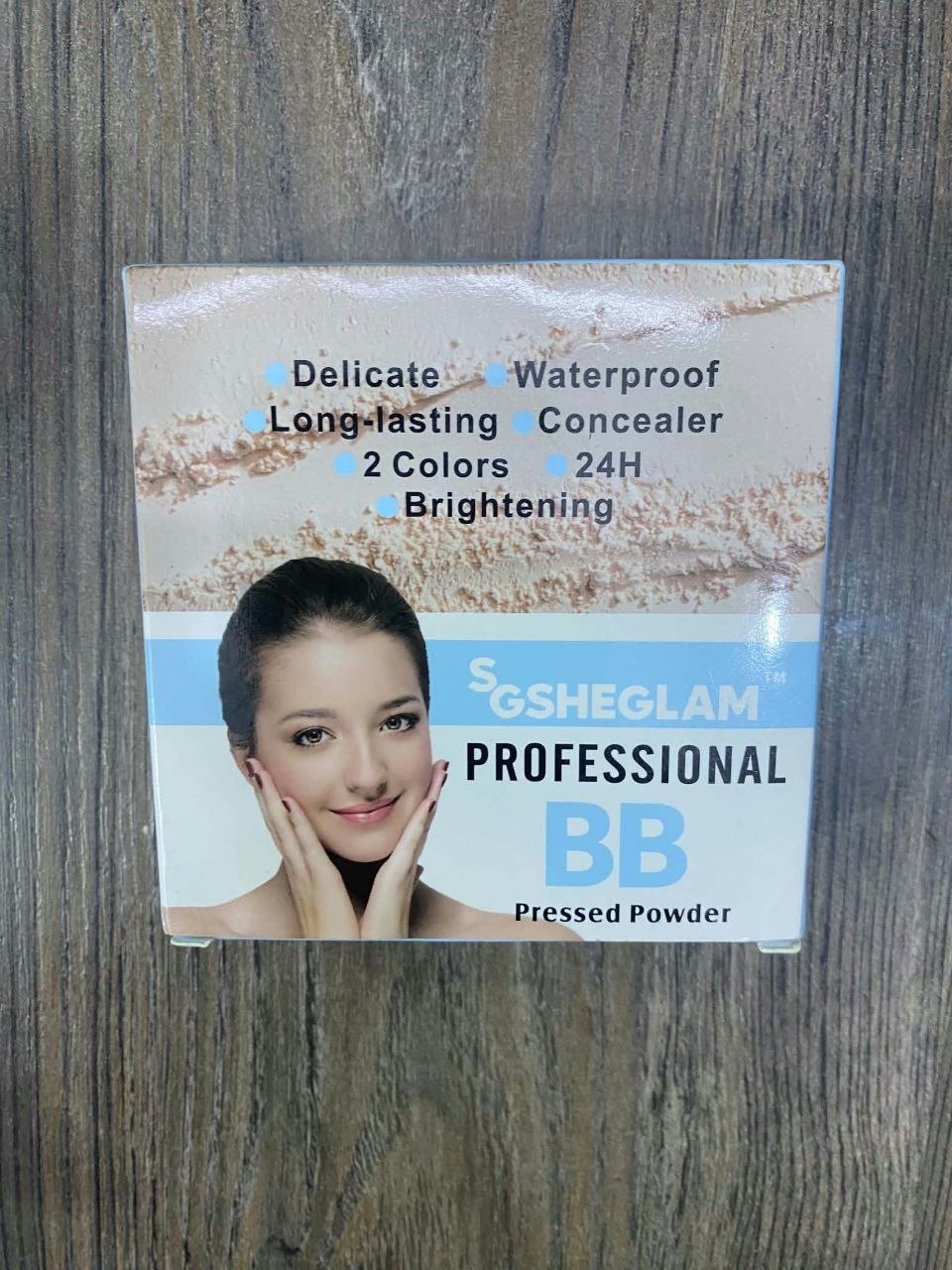 مستحضرات تجميل > بودرة وجه مضغوطة