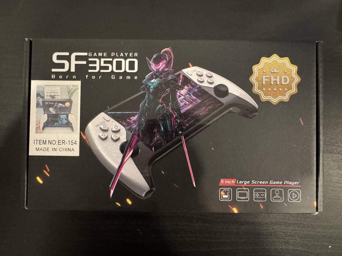 ألعاب إلكترونية / جهاز ألعاب محمول