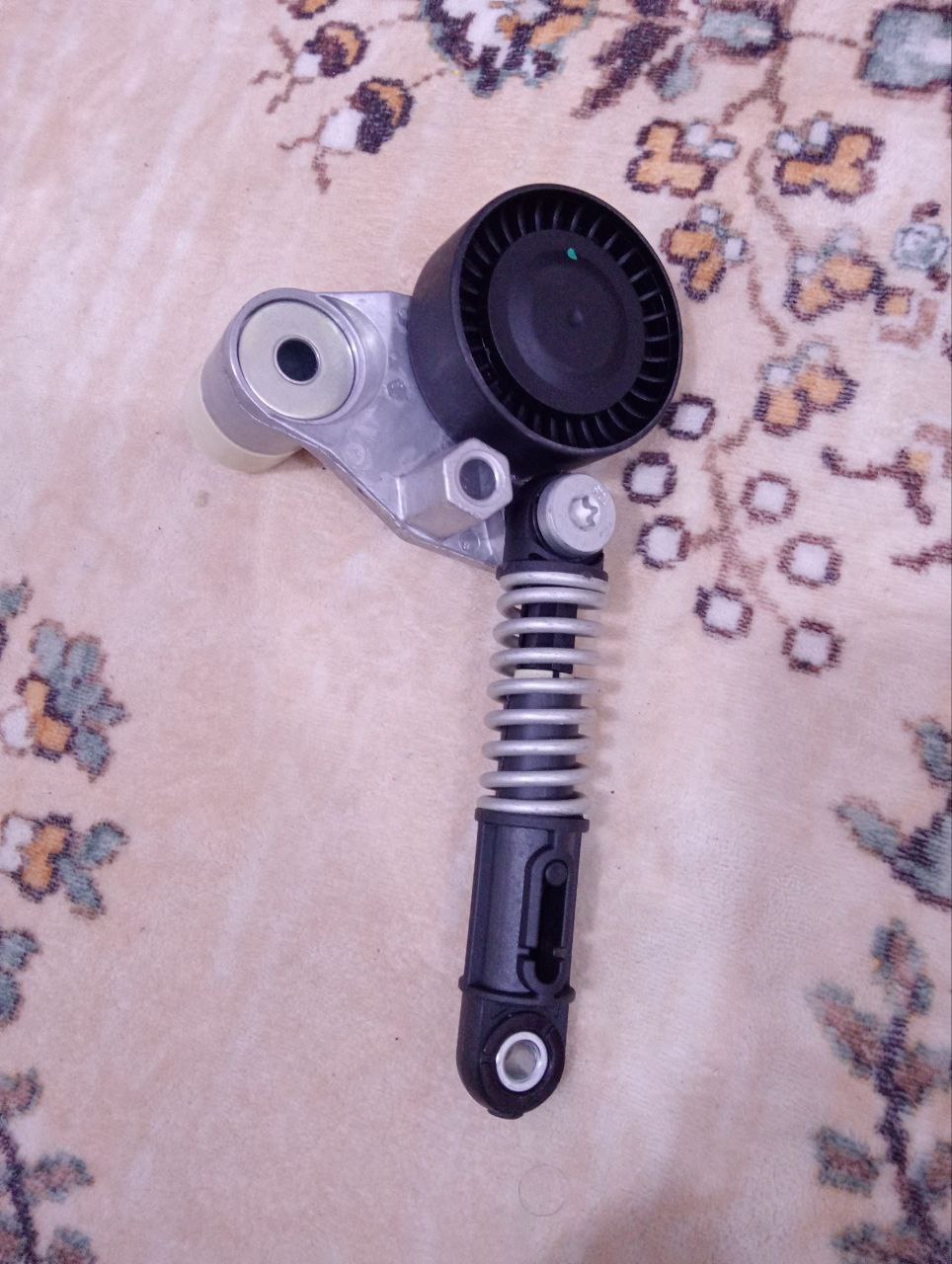 قطع غيار سيارات