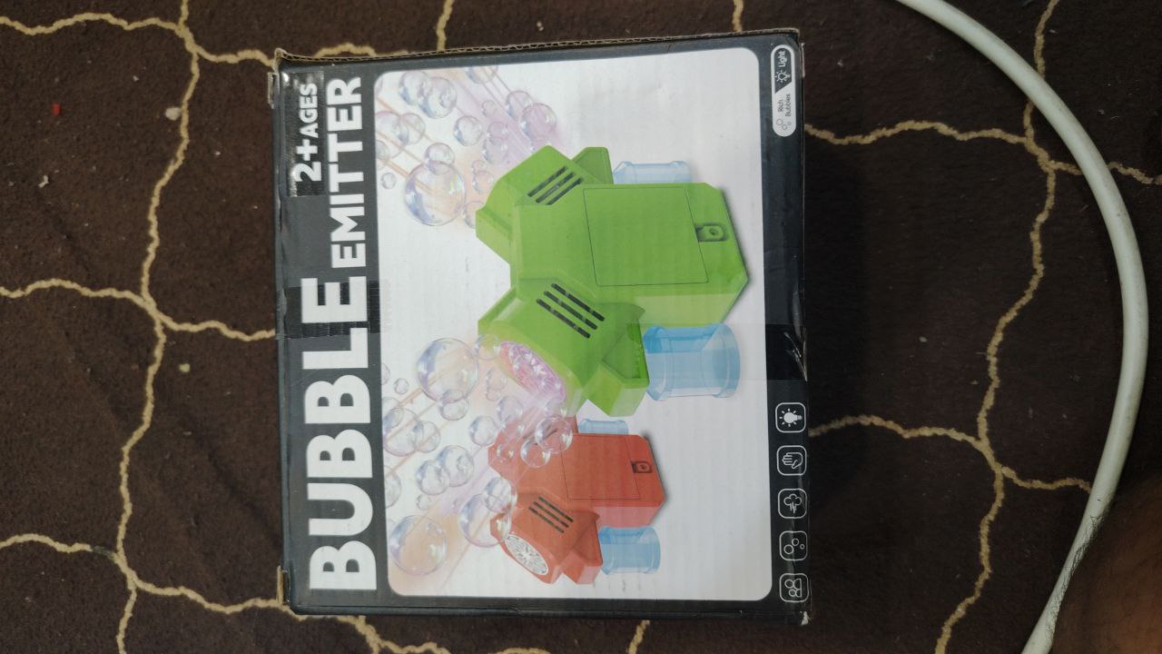 ألعاب أطفال / أدوات ترفيهية