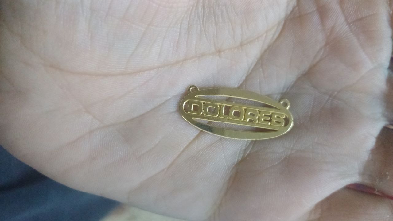 اكسسوار/زخرفة معدنية