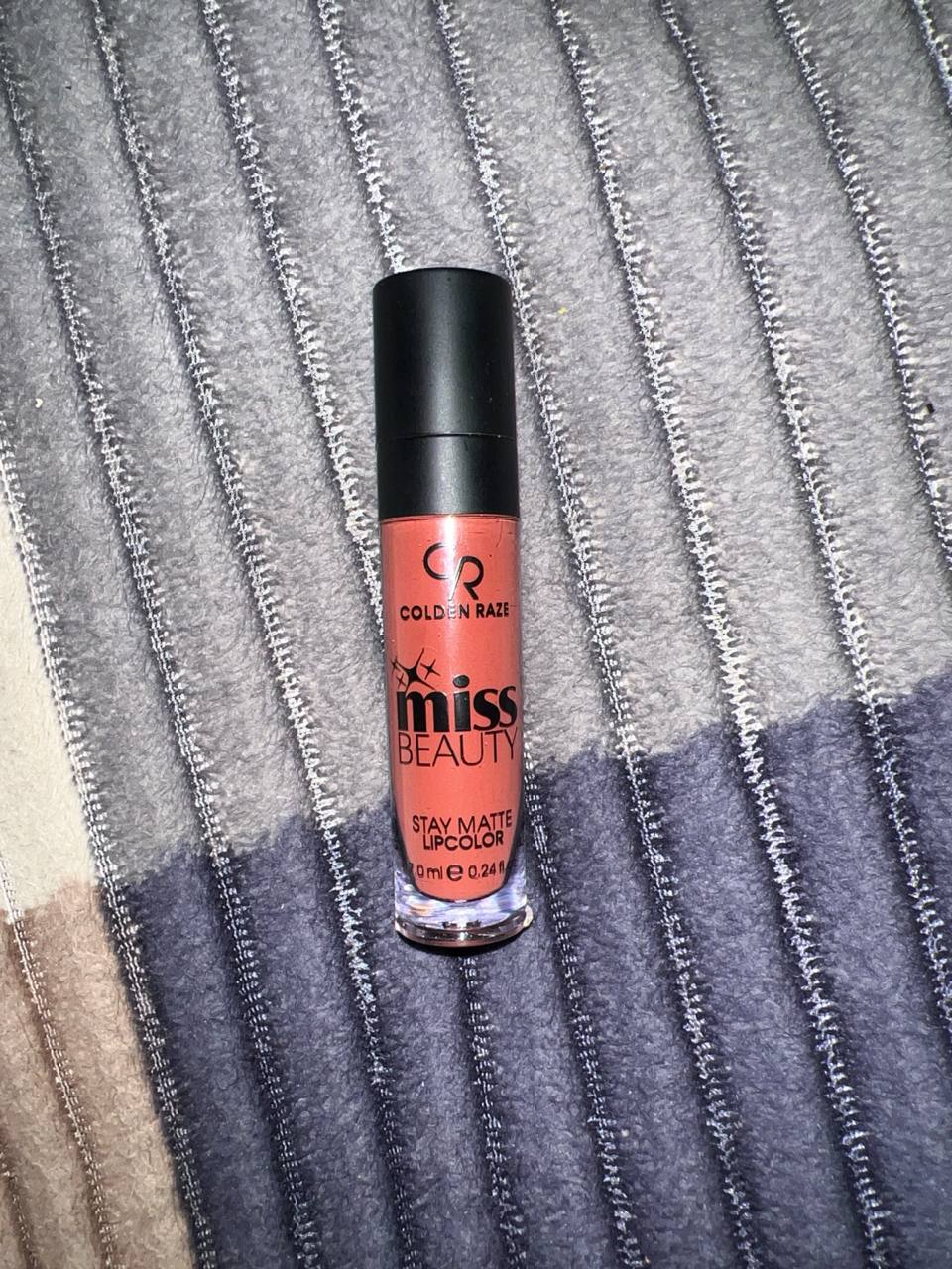 مستحضرات تجميل / أحمر شفاه