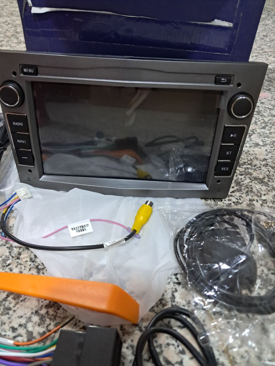 إلكترونيات سيارات / نظام ترفيهي وملاحة