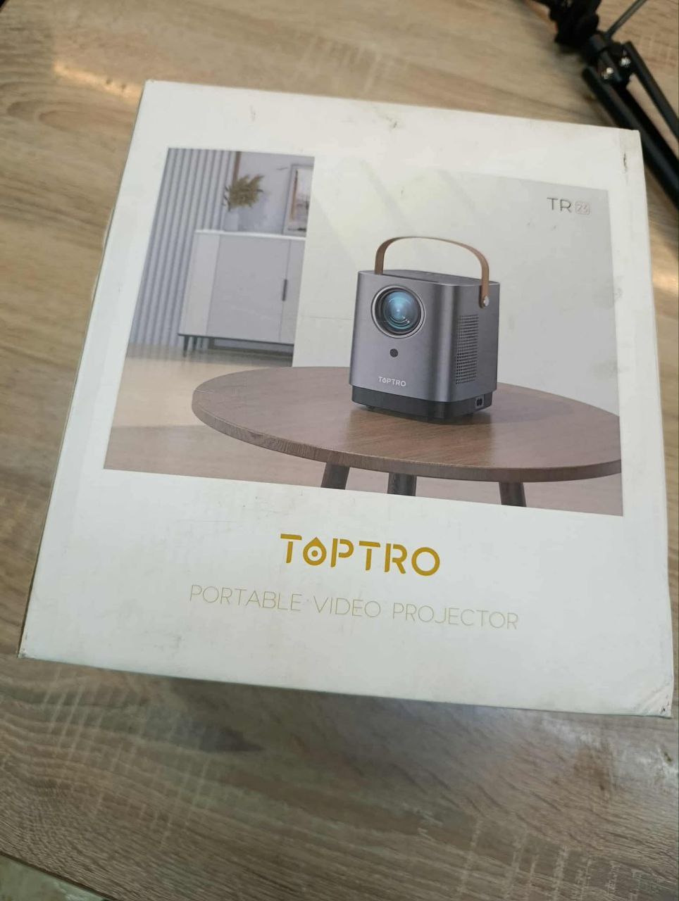 إلكترونيات - أجهزة عرض (بروجكتور)