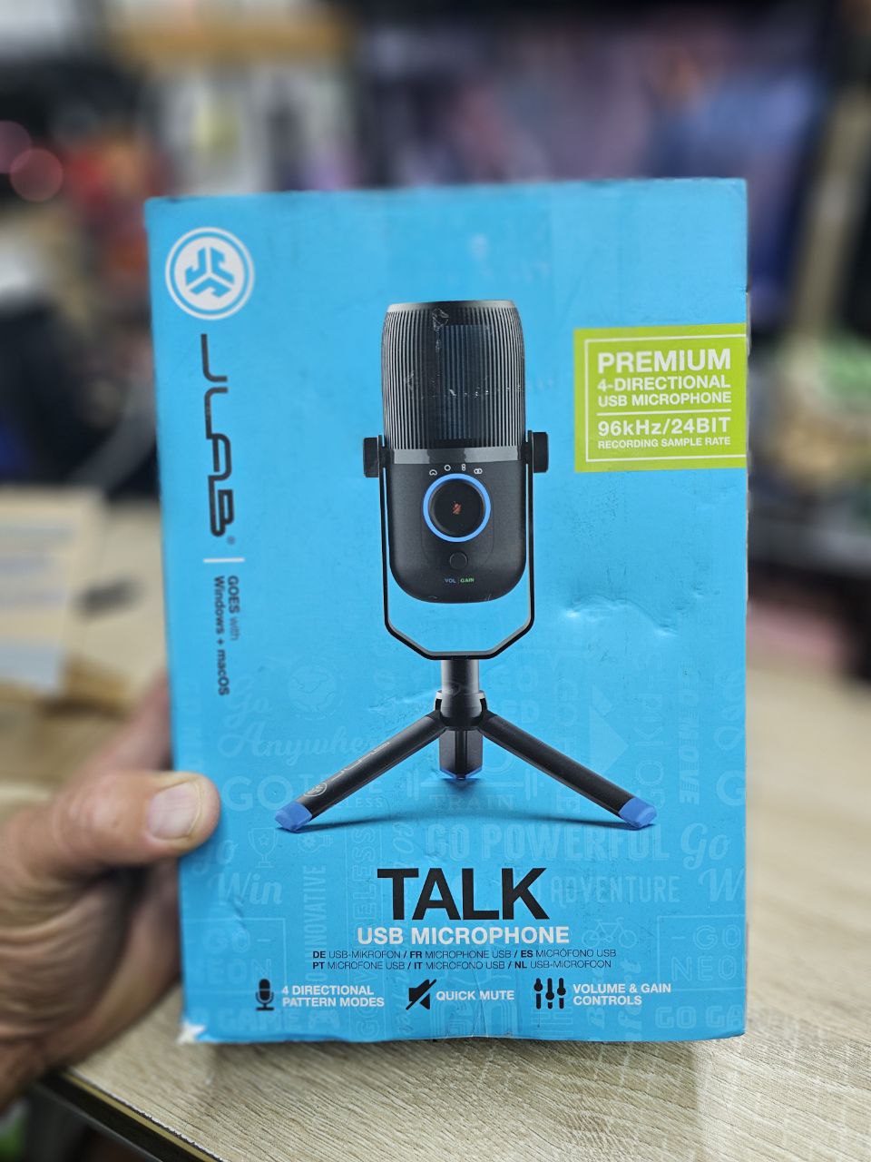 معدات صوتية / ميكروفونات