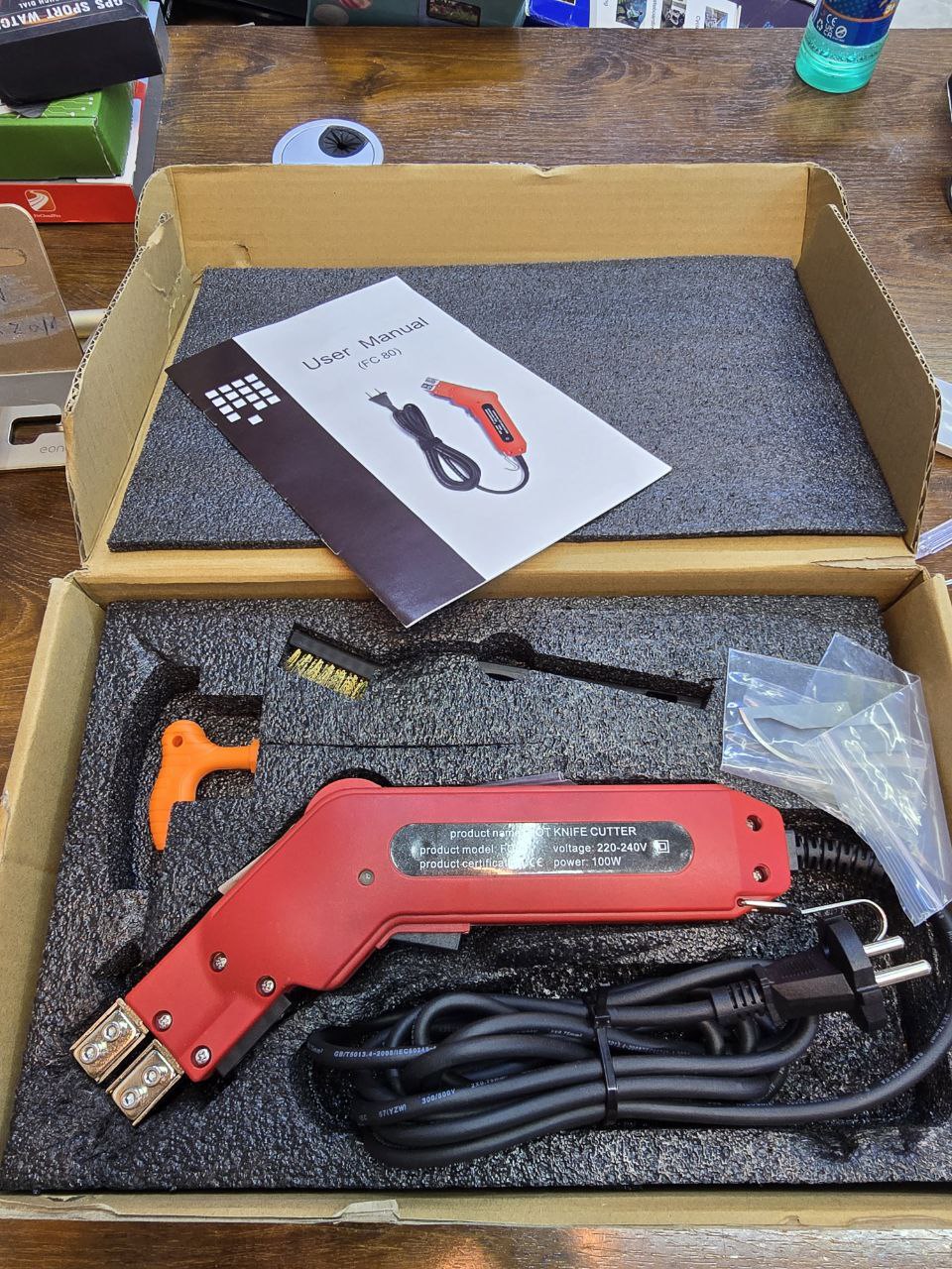 أدوات كهربائية / قواطع حرارية