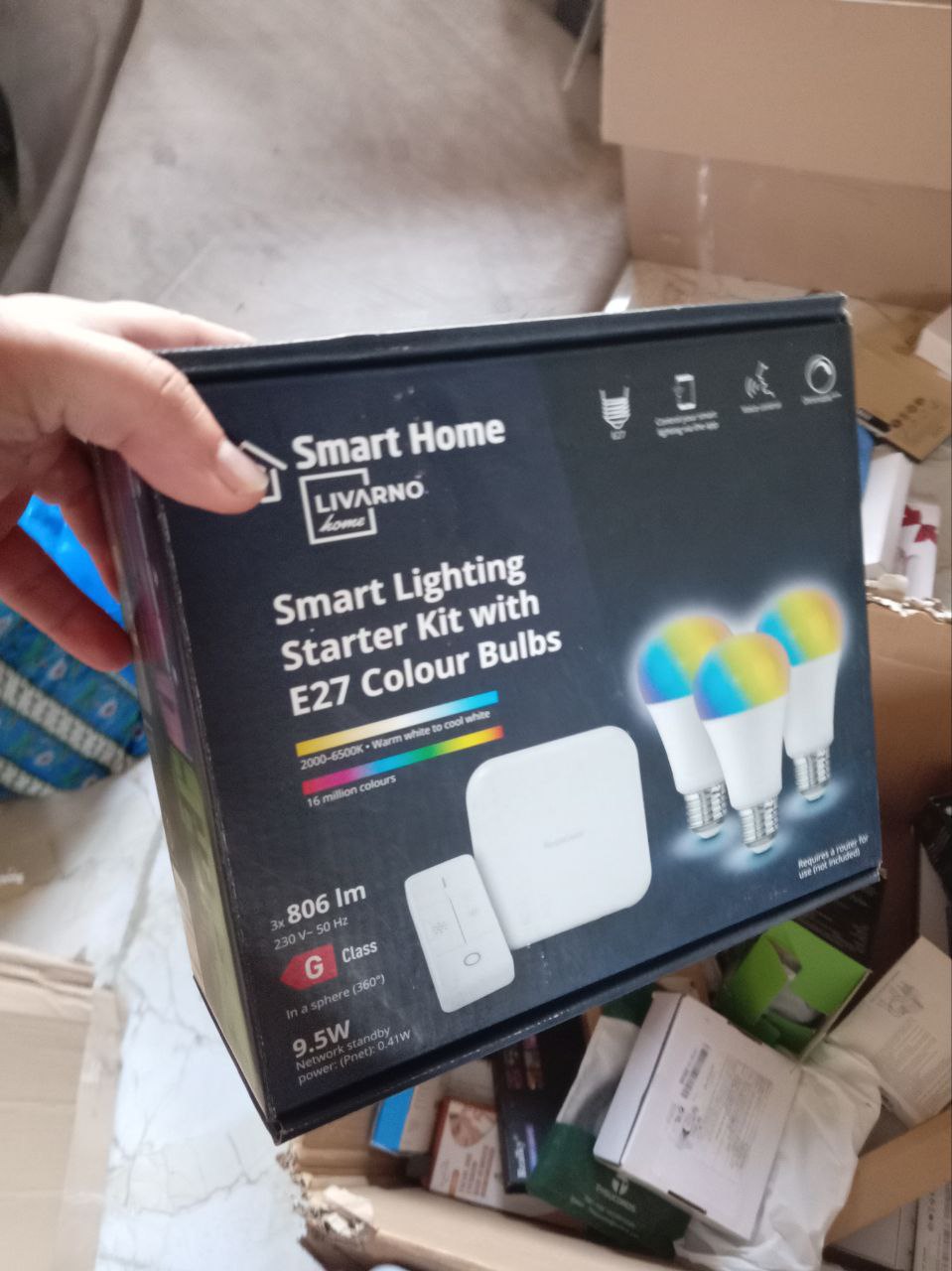 إضاءة ذكية منزلية