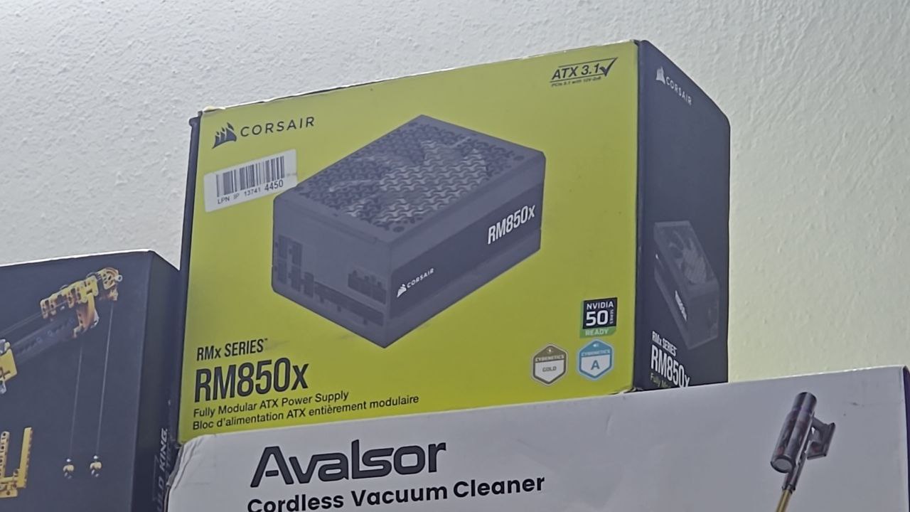 مزود طاقة للحاسوب (Power Supply Unit)