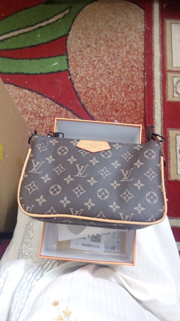 حقائب يد نسائية