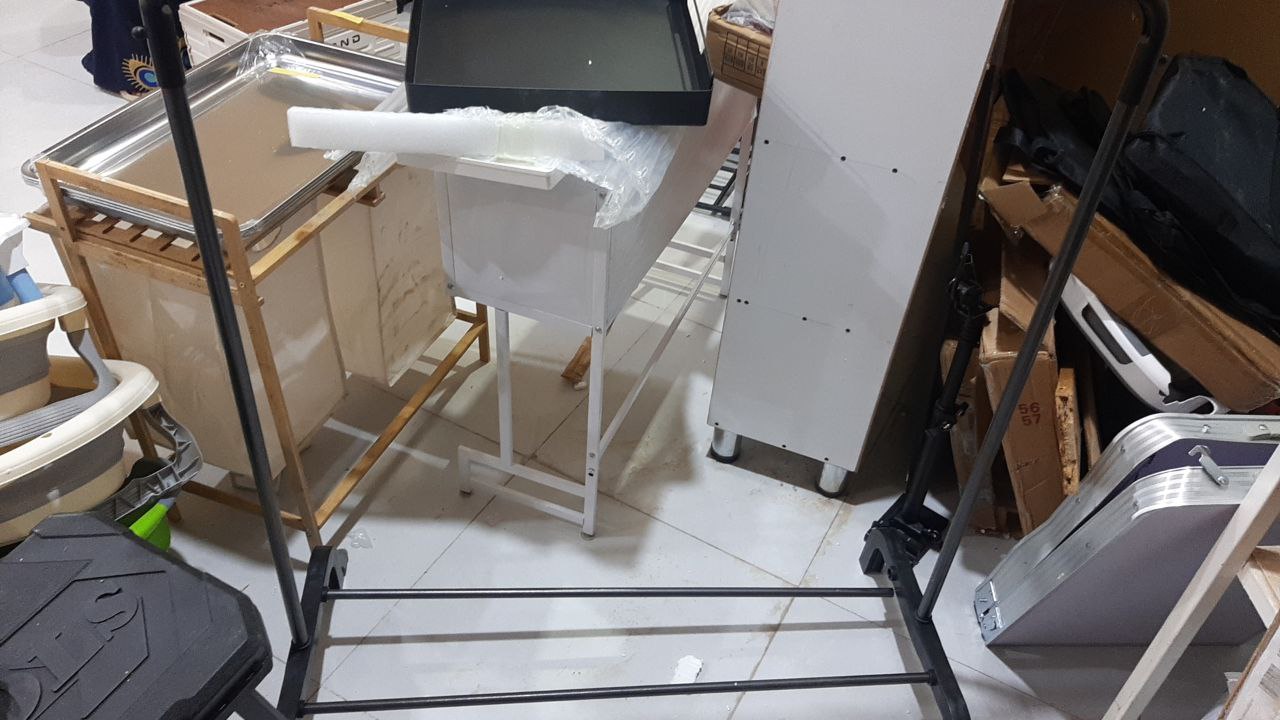 أثاث منزلي / تخزين وتنظيم