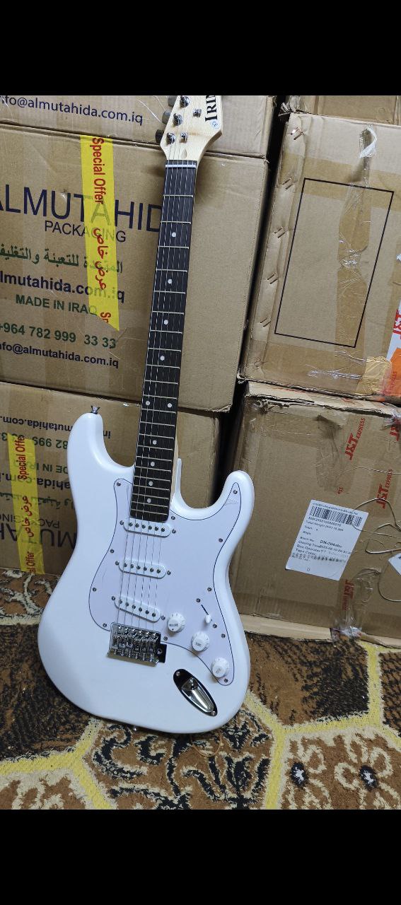 آلات موسيقية