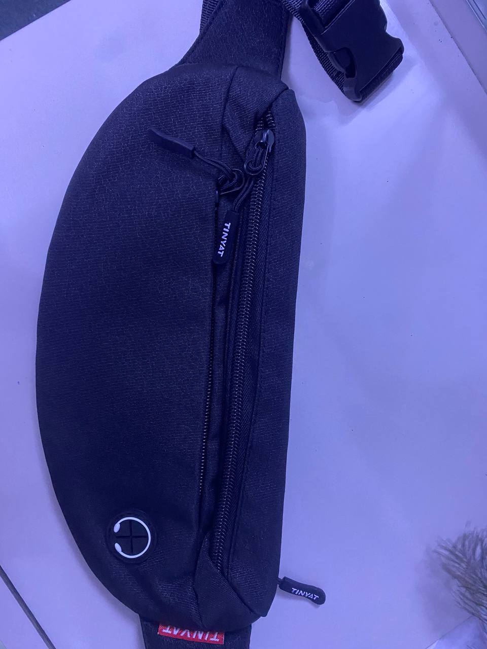 حقائب وإكسسوارات