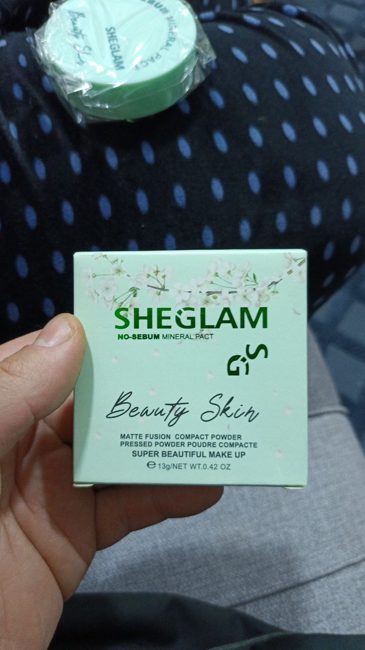 مستحضرات تجميل - بودرة وجه