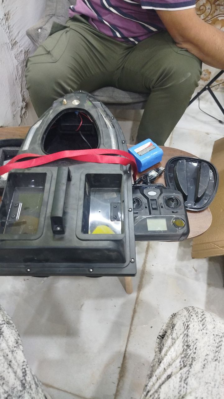 معدات صيد - قوارب تحكم عن بعد