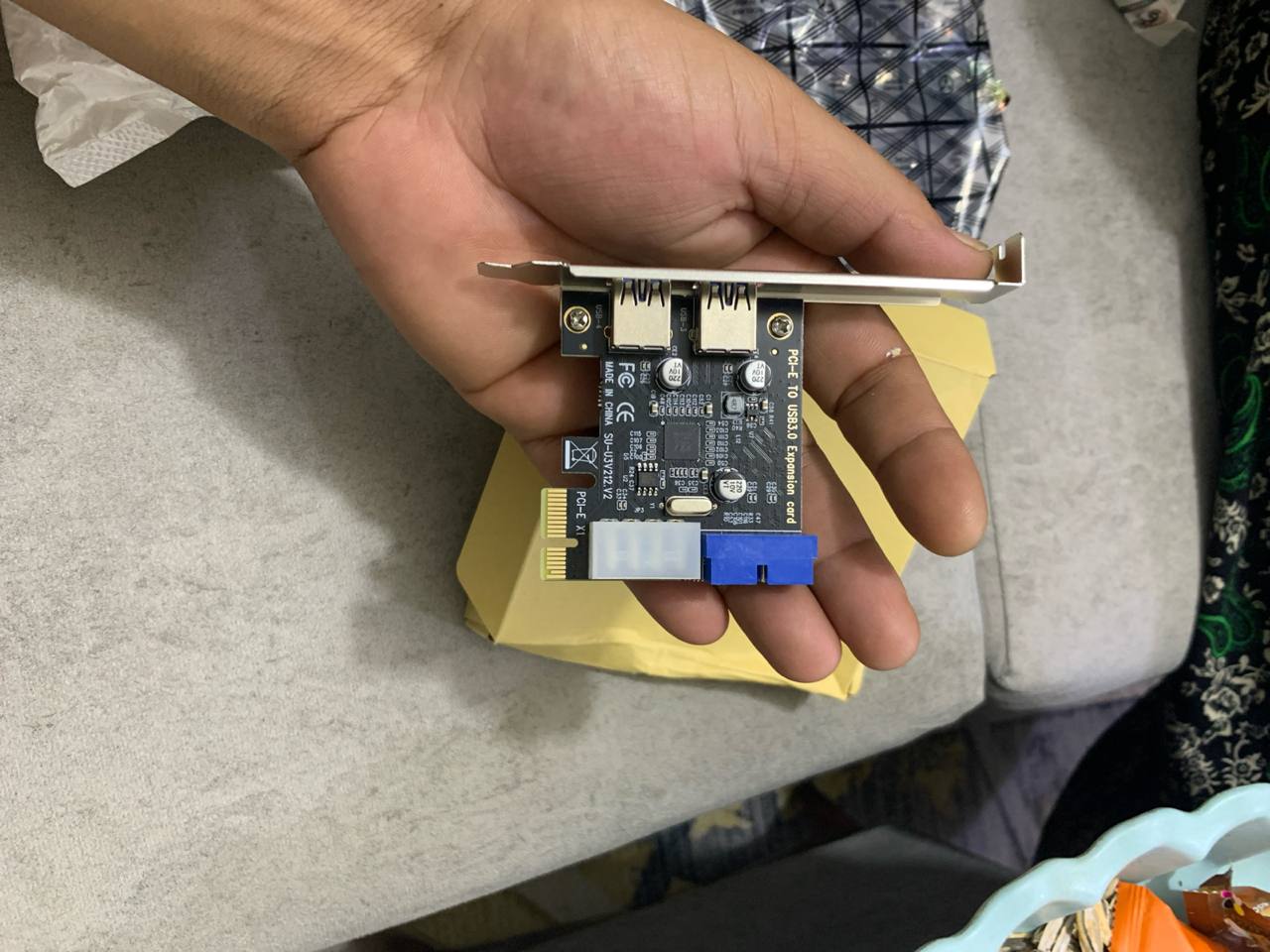 بطاقات الحاسوب / ملحقات داخلية