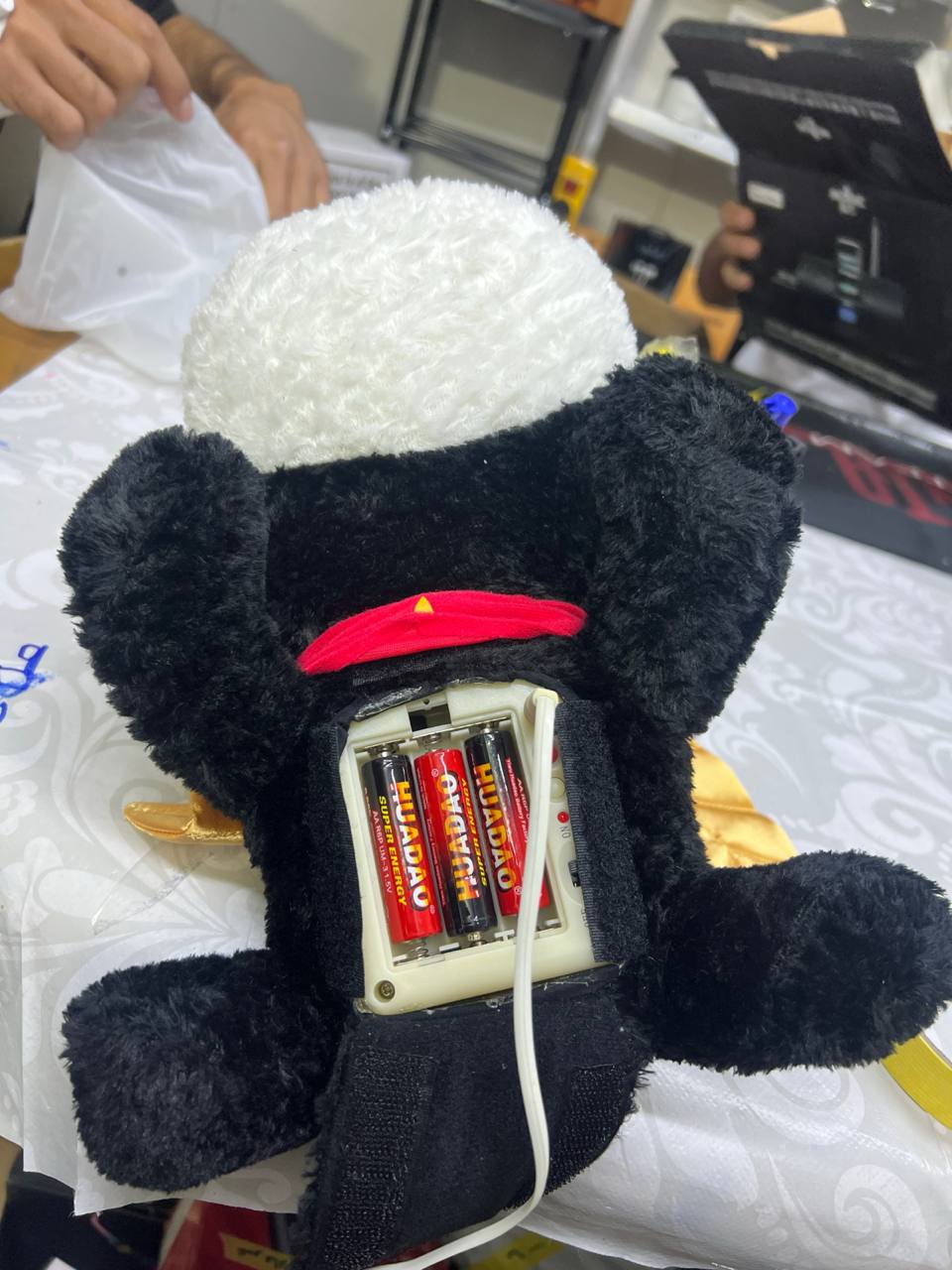 ألعاب إلكترونية / دمى تفاعلية