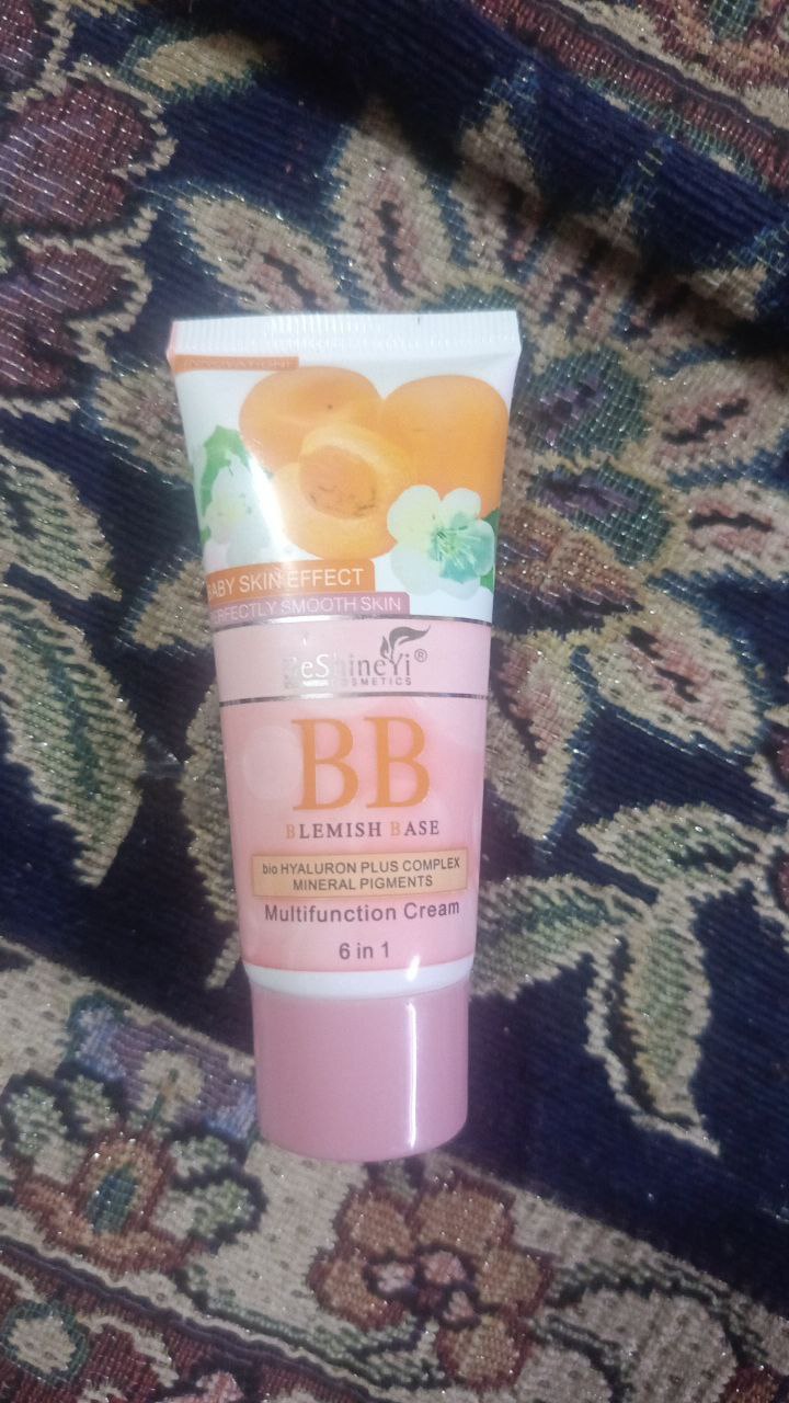 مستحضرات تجميل / العناية بالبشرة