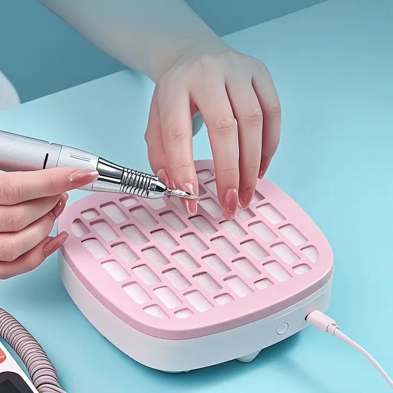 مستلزمات العناية بالأظافر