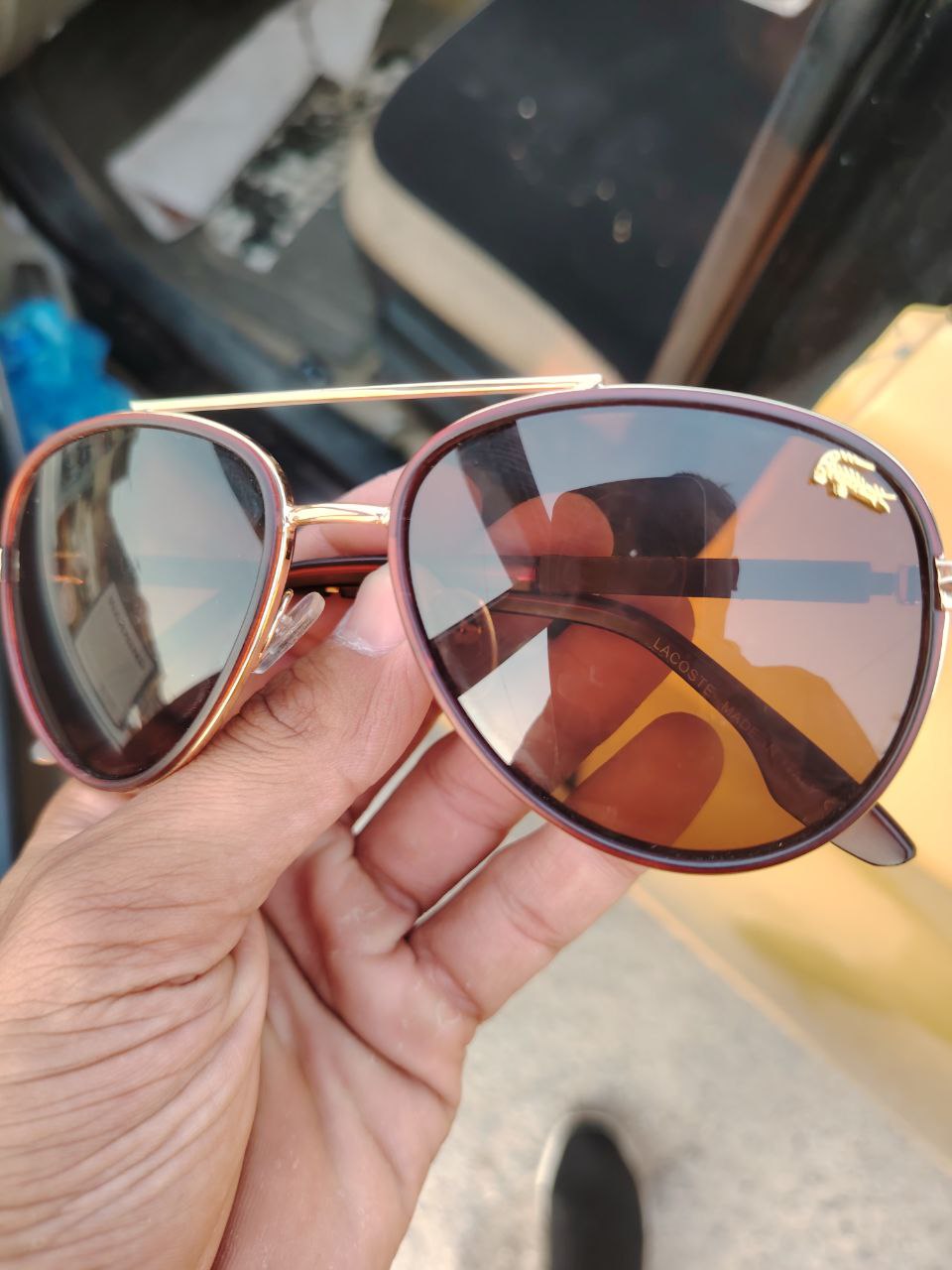 نظارات وإكسسوارات