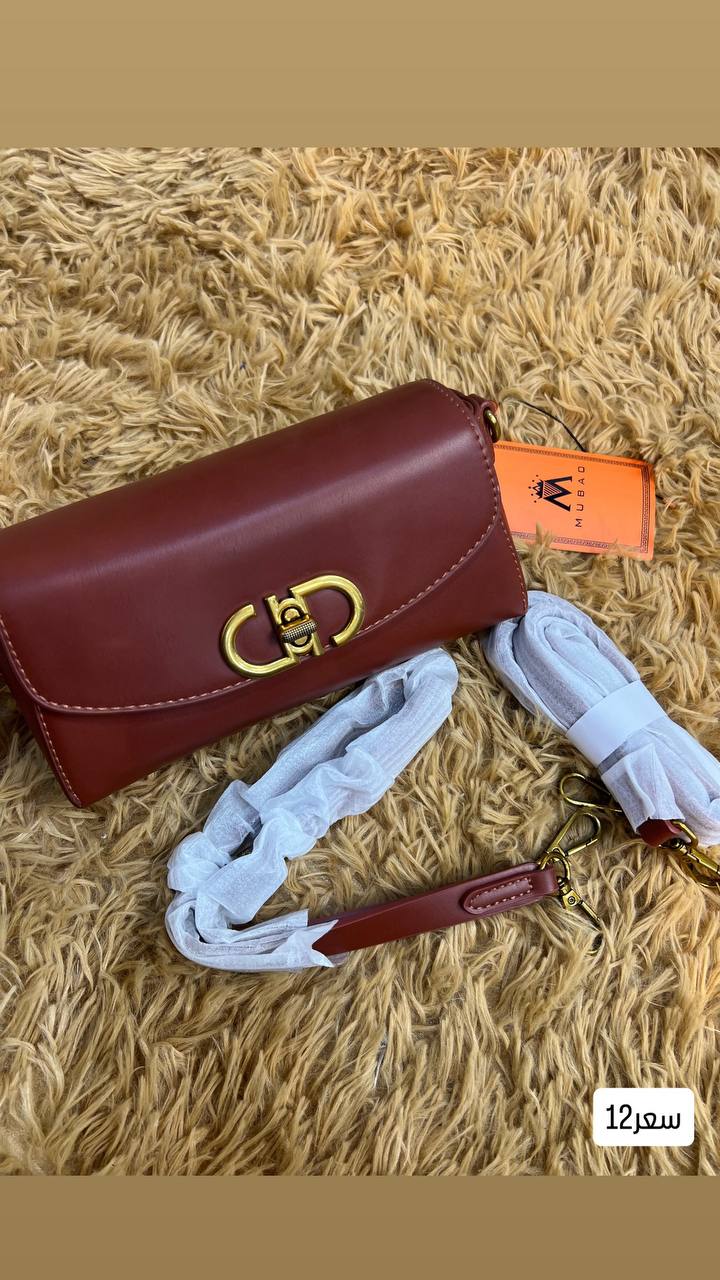 حقائب وإكسسوارات الموضة