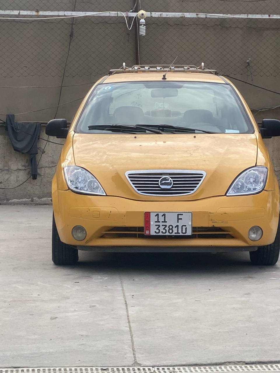 سيارة