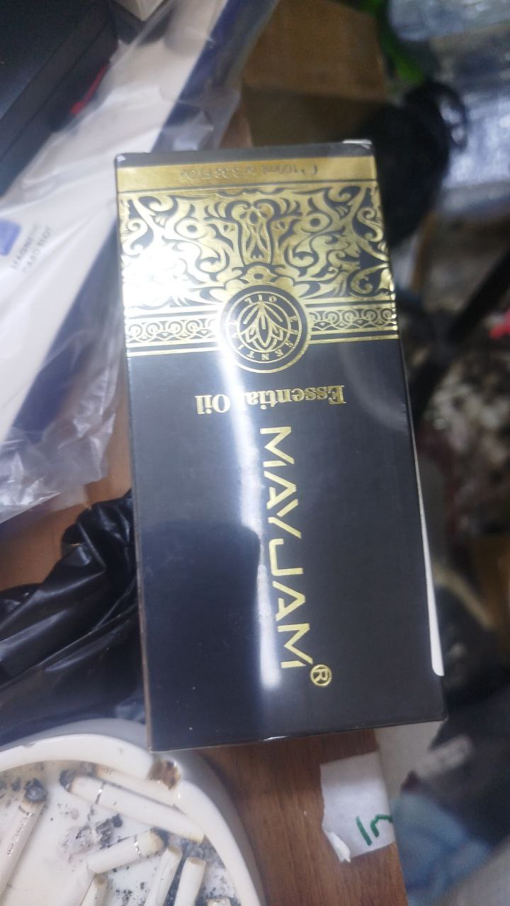 زيوت عطرية